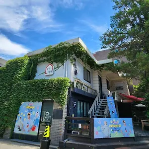 2* Pensión Okidoki House